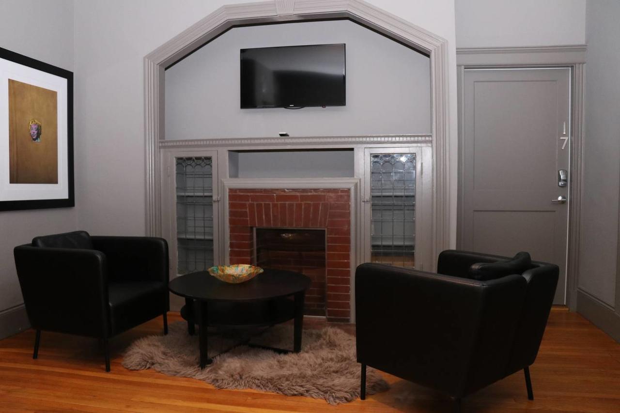 A Stylish Stay W/ A Queen Bed, Heated Floors.. #15 - thumb 14