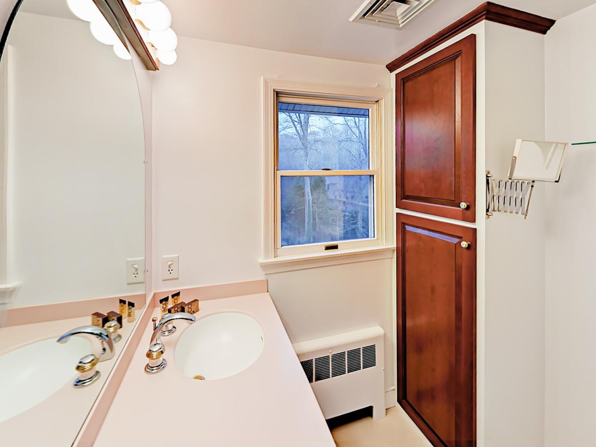 5 Redgate Lane Home - thumb 27