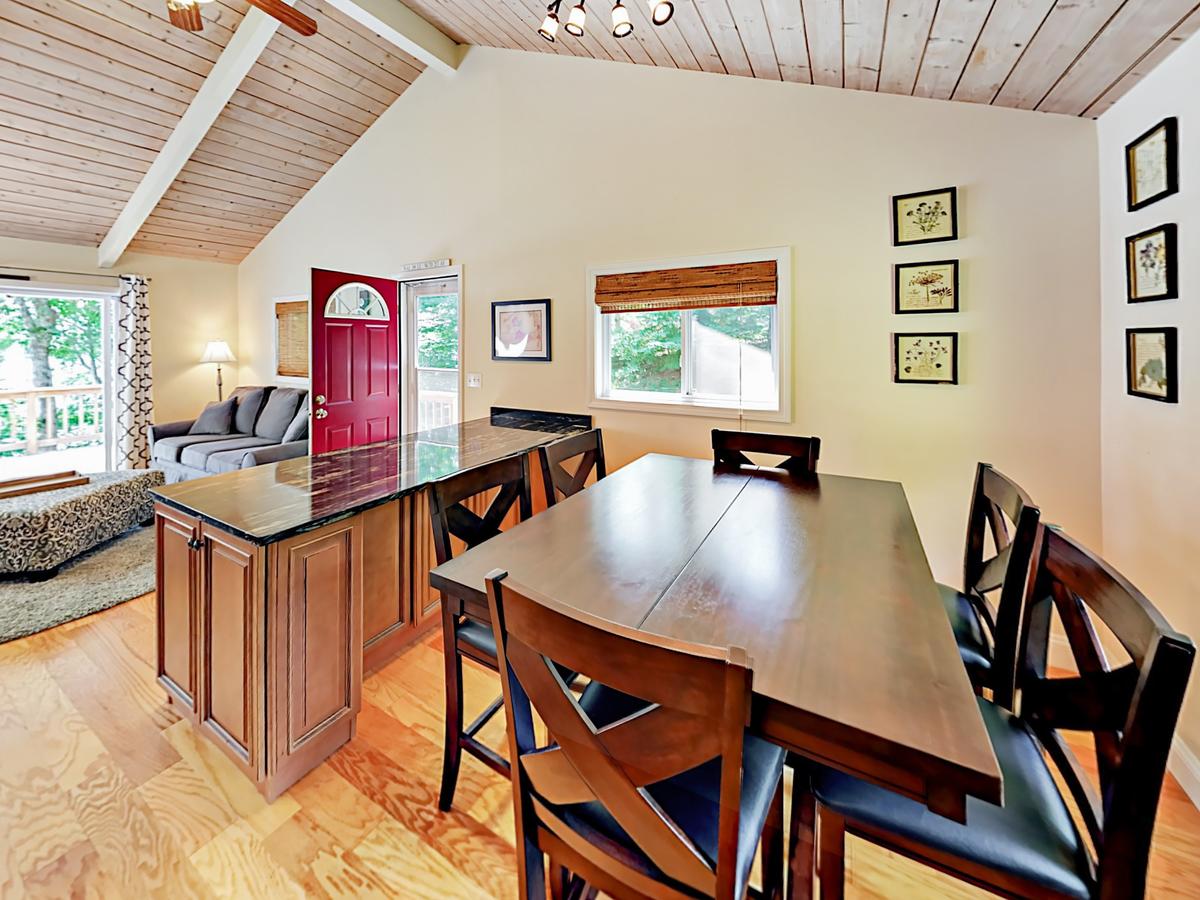 35 Timberlane Drive Home - thumb 2