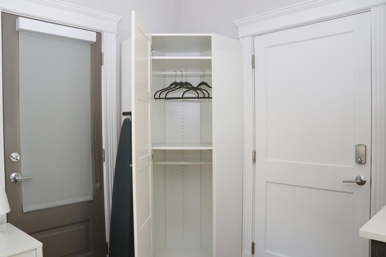 A Stylish Stay W/ A Queen Bed, Heated Floors.. #33 - thumb 7