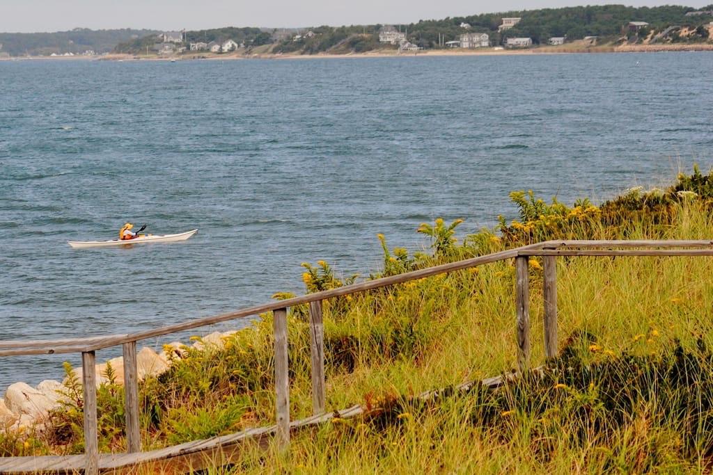 Spectacular Waterfront Cottage - thumb 6