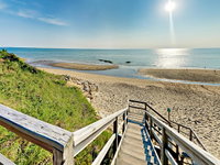 120 Boreen Rd Home Accommodation Massachusetts