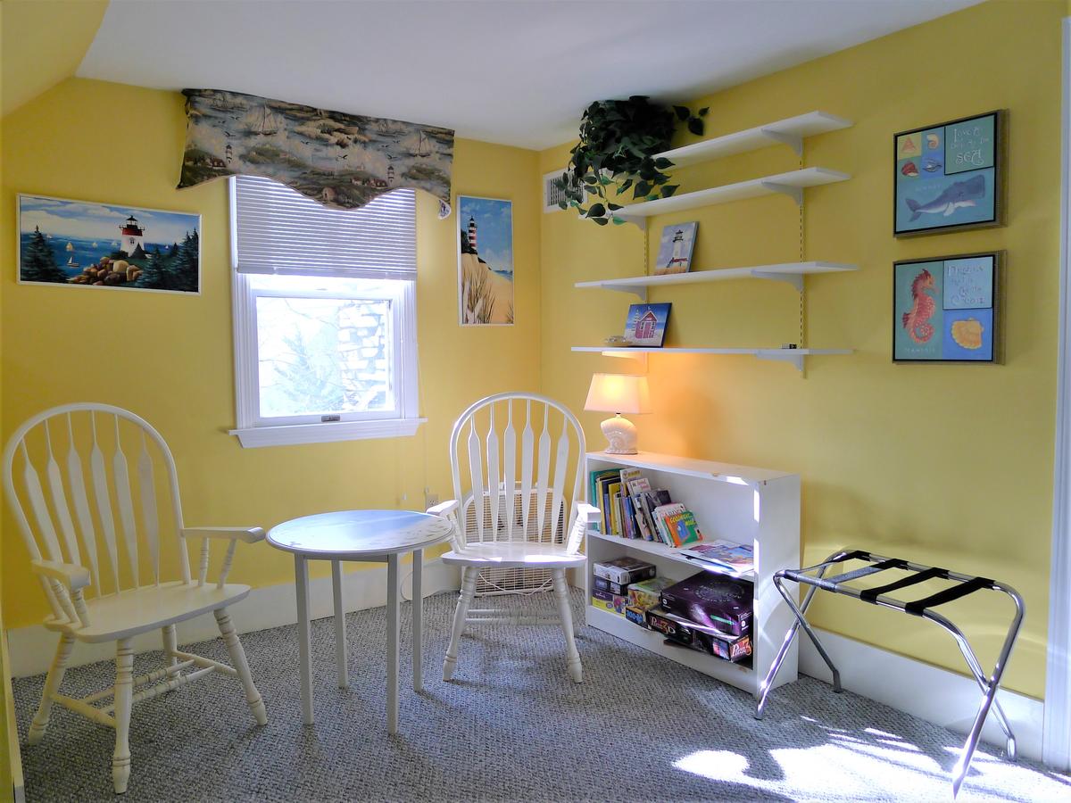 563 PLEASANT LAKE - 4 Bedroom - thumb 1