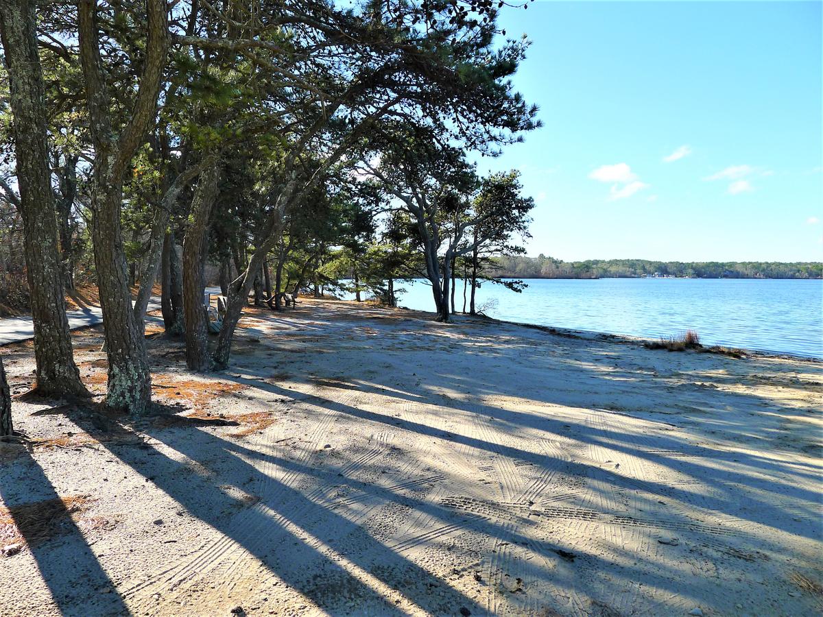 563 PLEASANT LAKE - 4 Bedroom - thumb 9