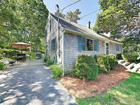 46 Paola Dr Home Accommodation Massachusetts