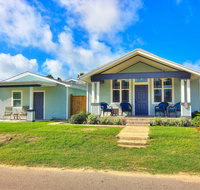 Walk to Beach From Outstanding Classic Residence - Accommodation Massachusetts