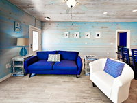 1617 S Station St 8 Home Accommodation Massachusetts