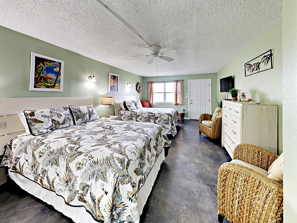 116 Sea Breeze Condo - thumb 21