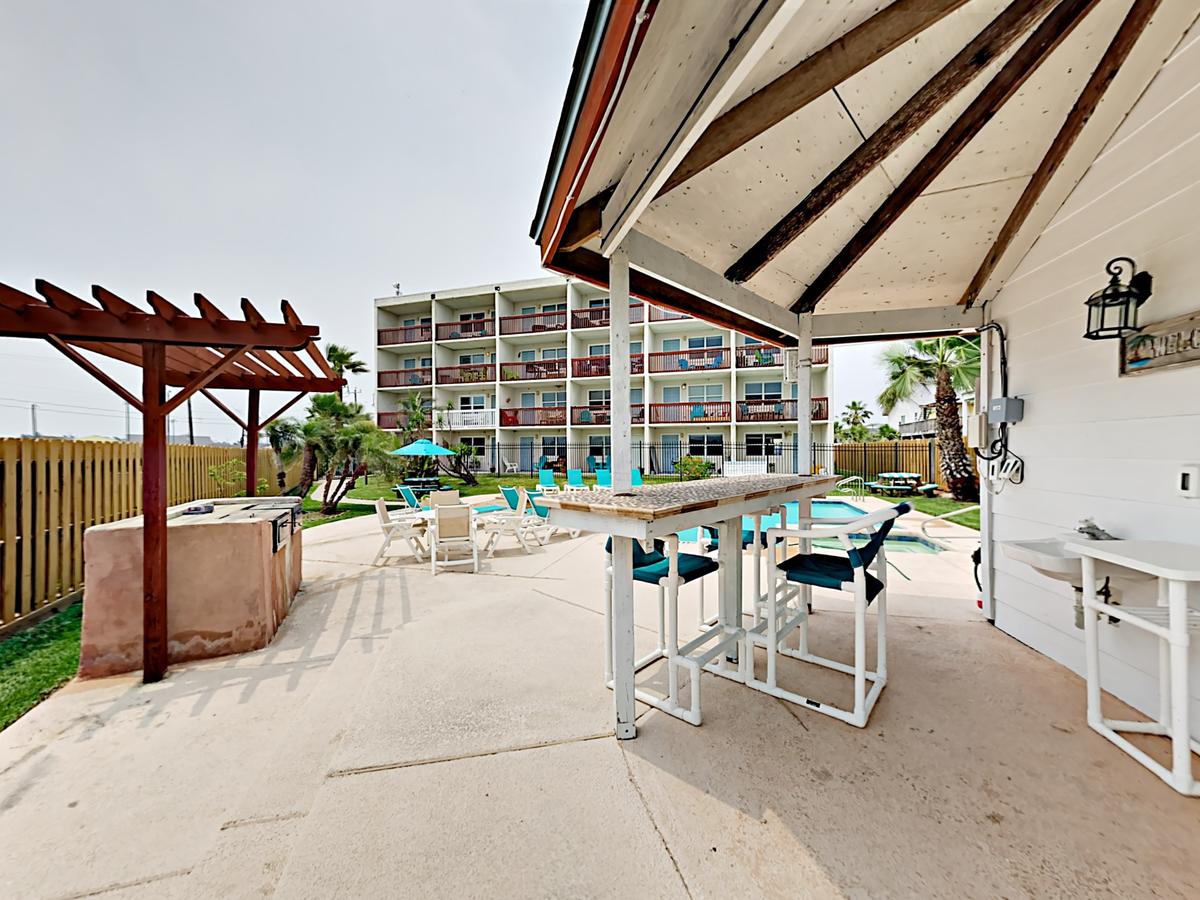 116 Sea Breeze Condo - thumb 10