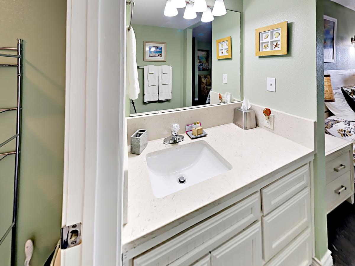 116 Sea Breeze Condo - thumb 1
