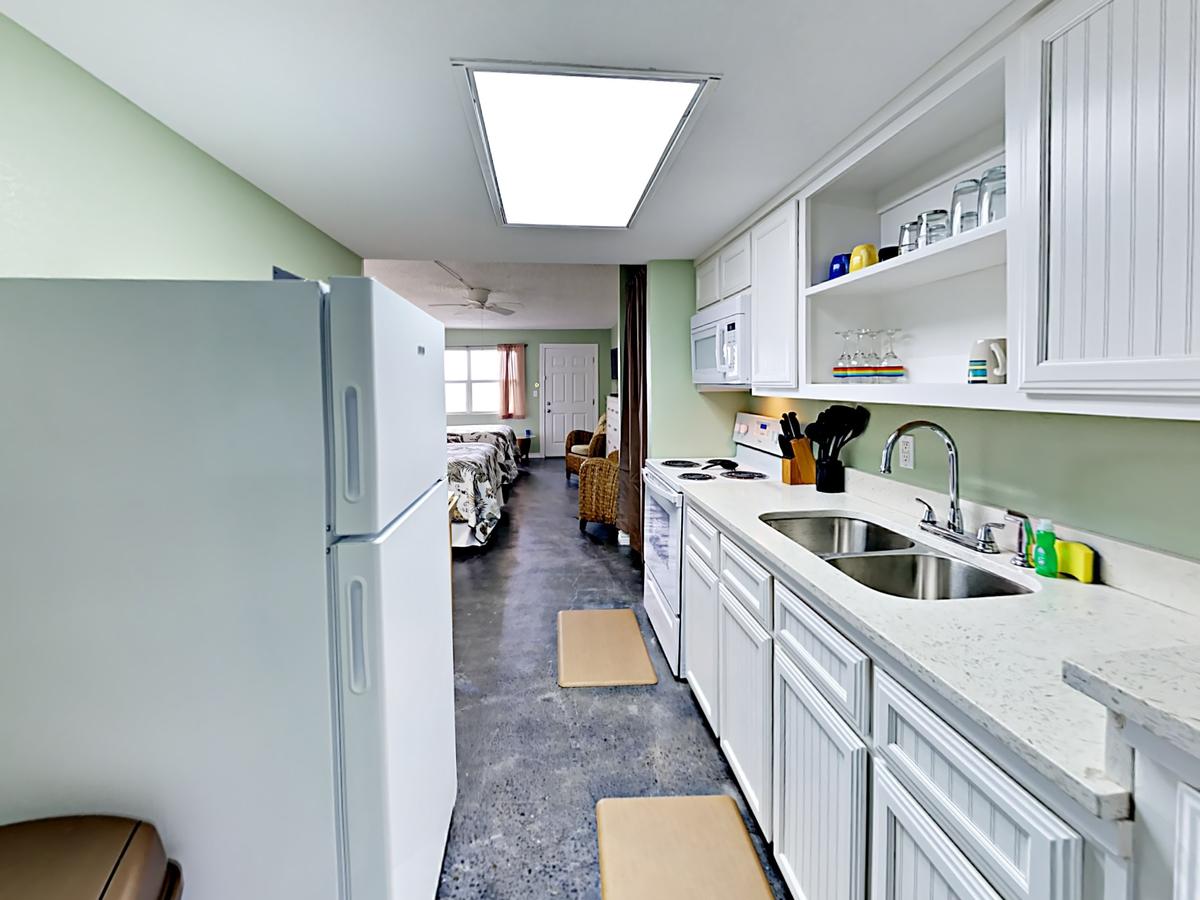 116 Sea Breeze Condo - thumb 5