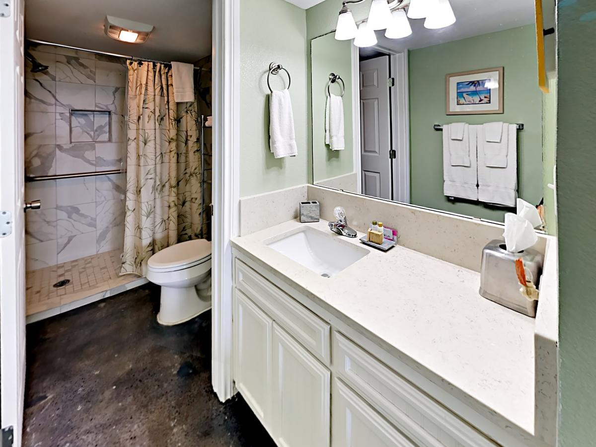 116 Sea Breeze Condo - thumb 4