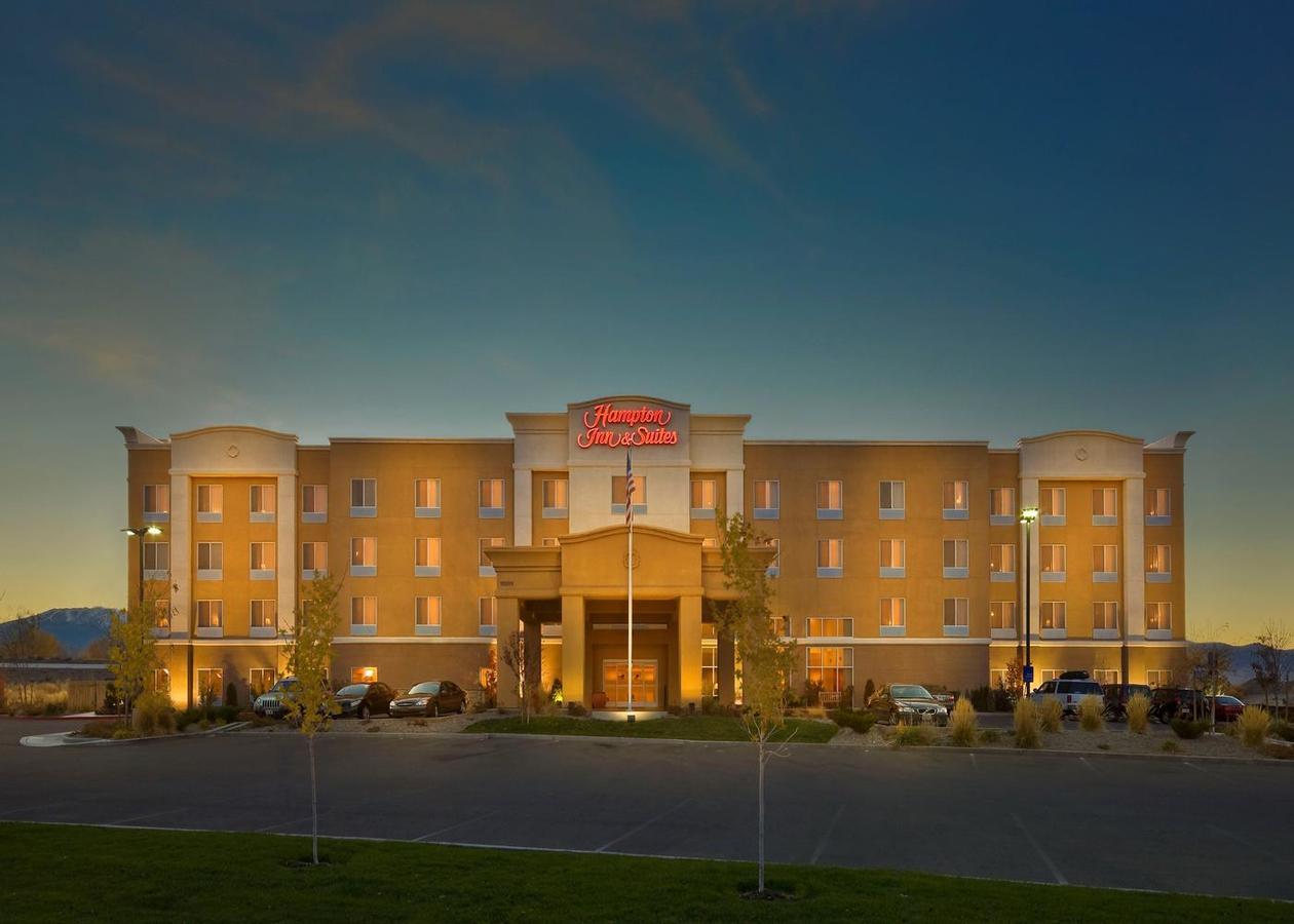 Hampton Inn & Suites Reno - thumb 0
