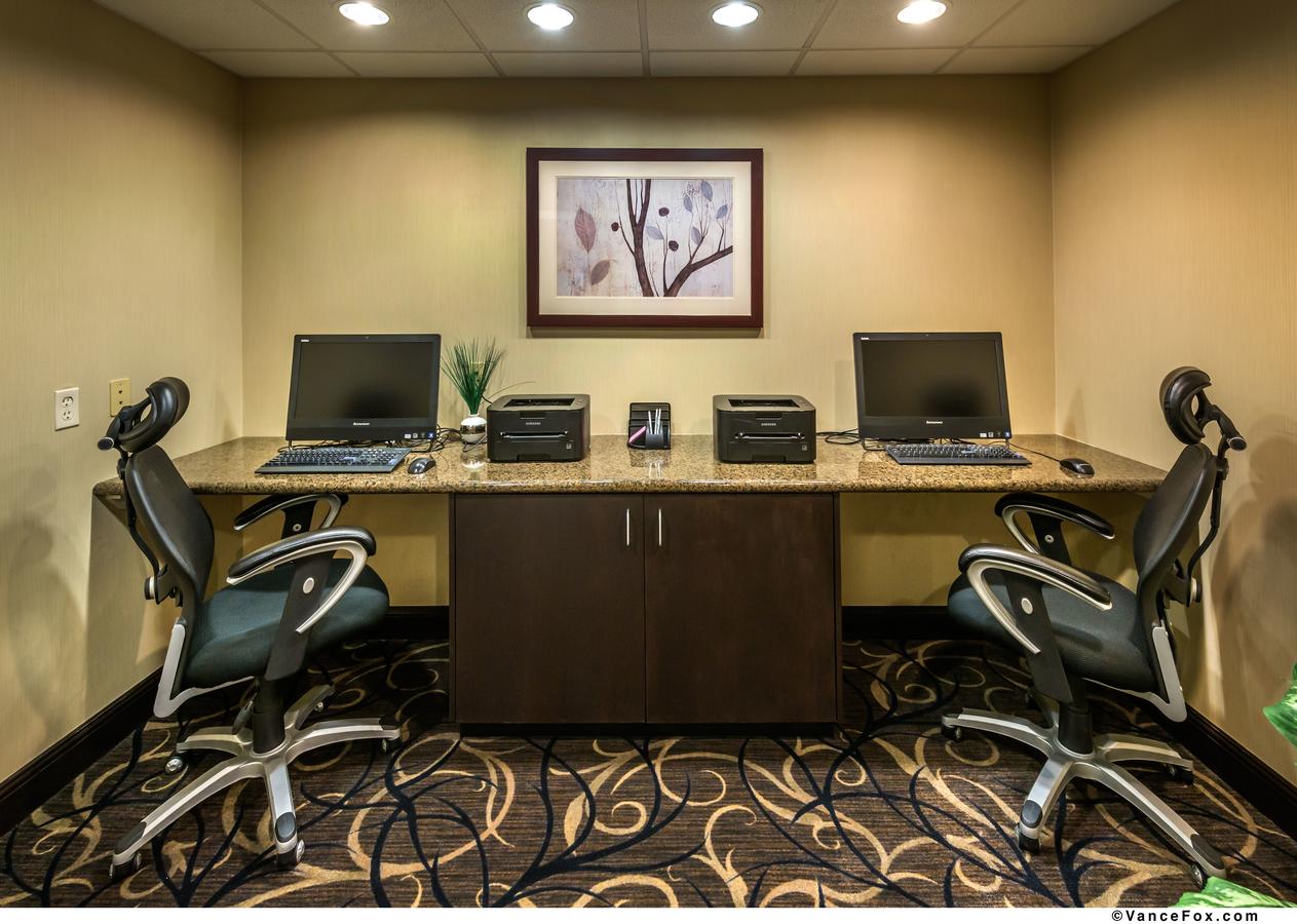 Hampton Inn & Suites Reno - thumb 4