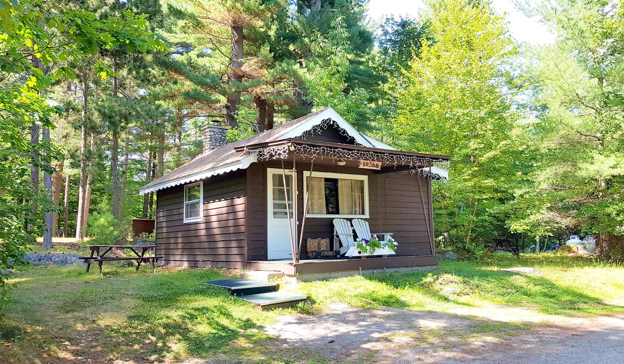 The Wilderness Inn: Chalets - thumb 3