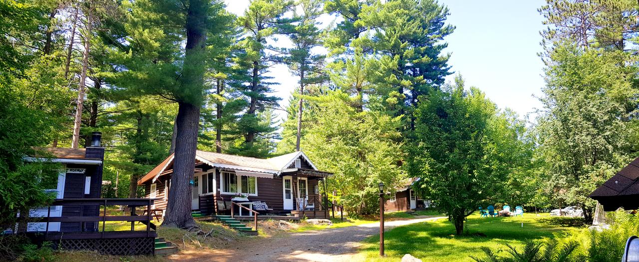 The Wilderness Inn: Chalets - thumb 1