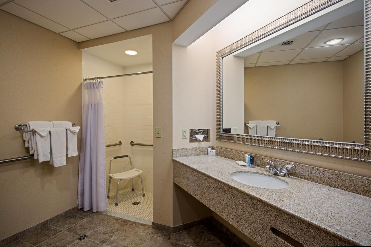 Crowne Plaza Lake Placid - thumb 38