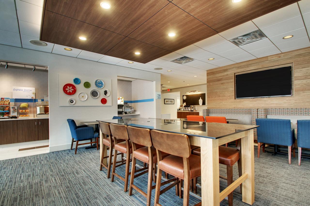 Holiday Inn Express Poughkeepsie - thumb 1