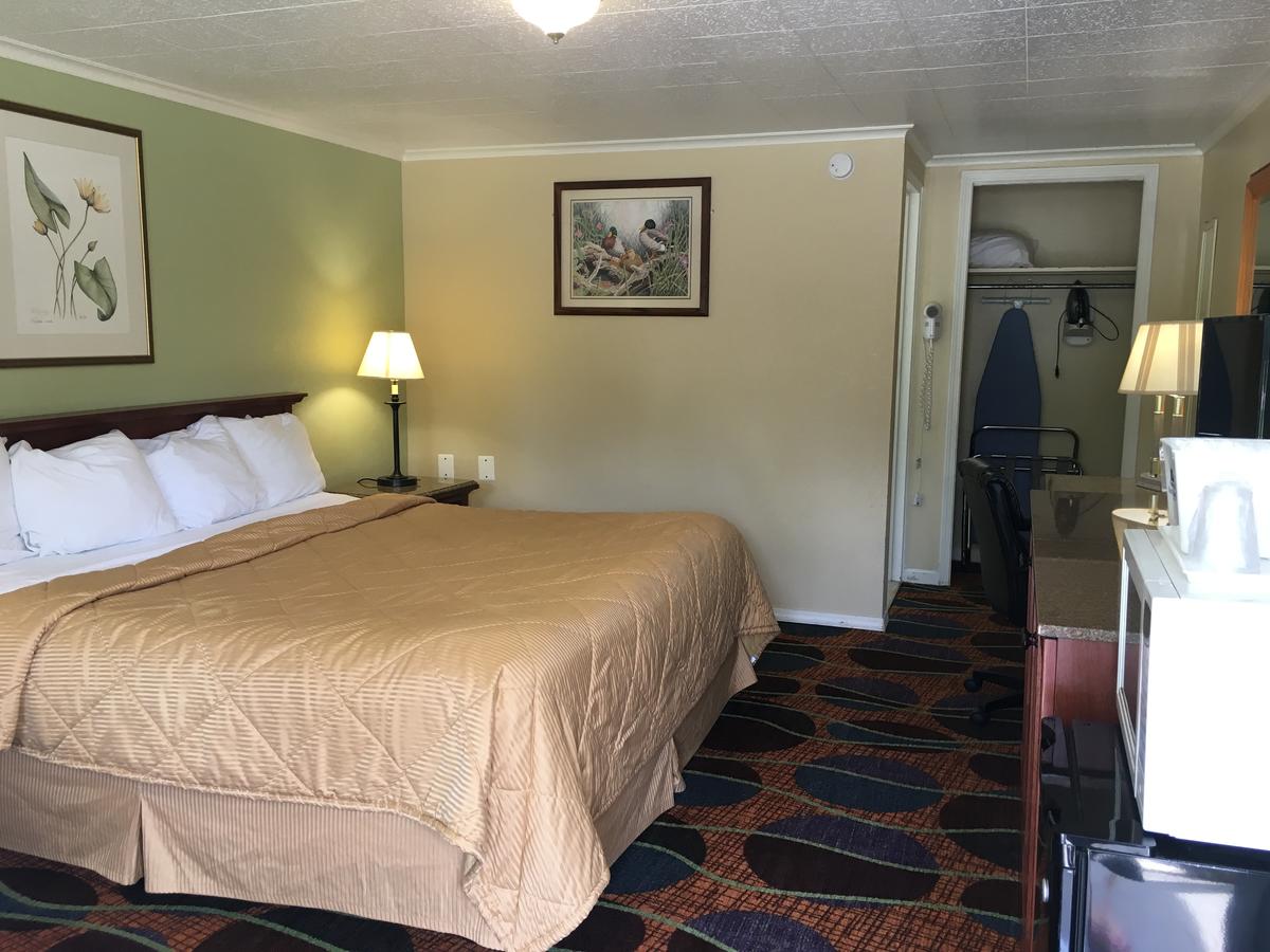 Americas Best Value Inn Jamestown - thumb 15
