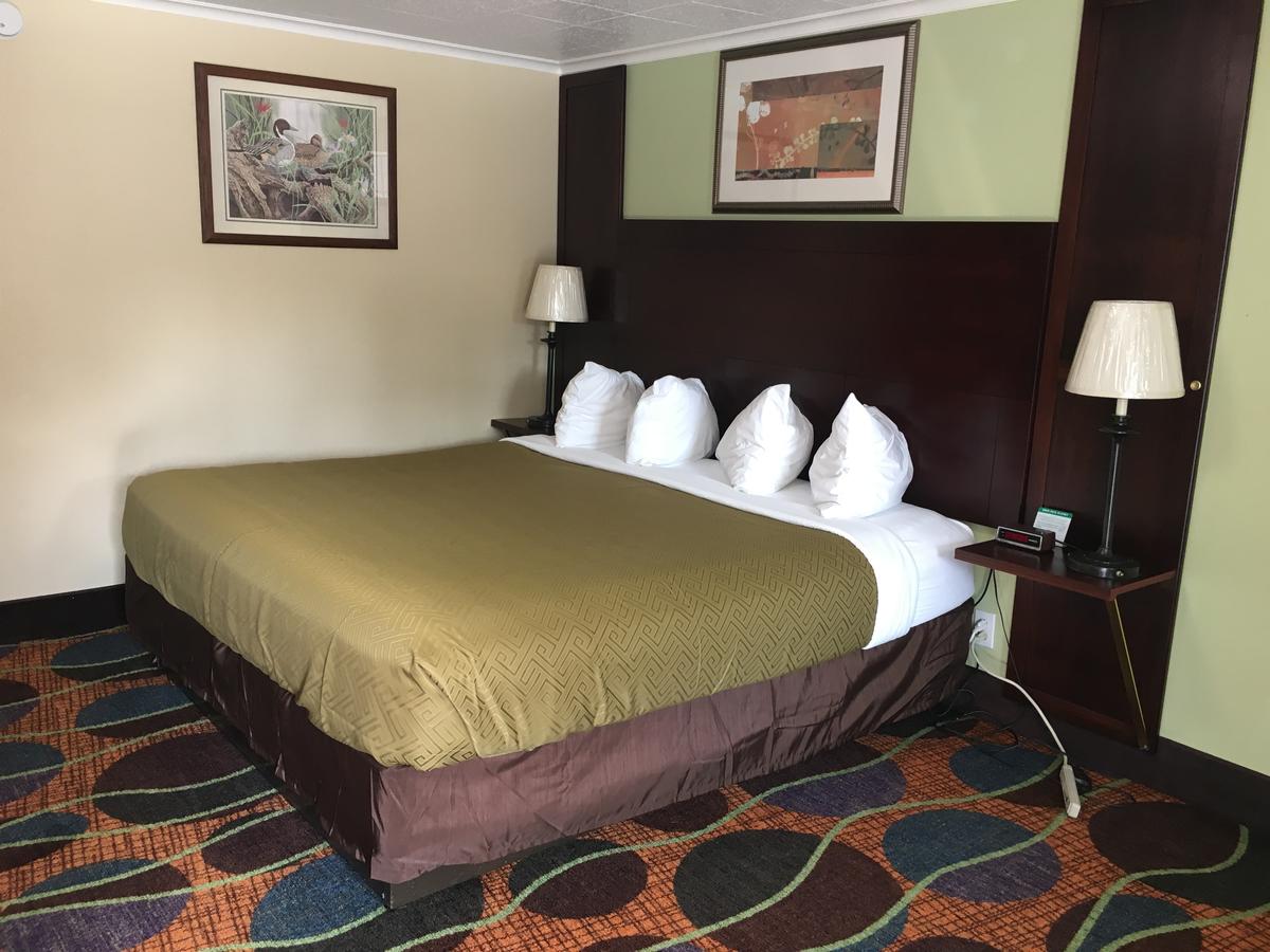 Americas Best Value Inn Jamestown - thumb 1