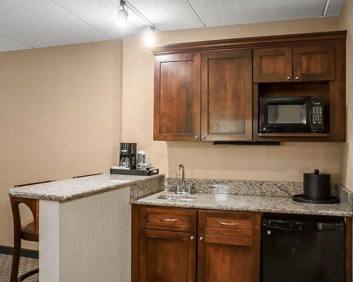 Comfort Inn & Suites Watertown - thumb 34