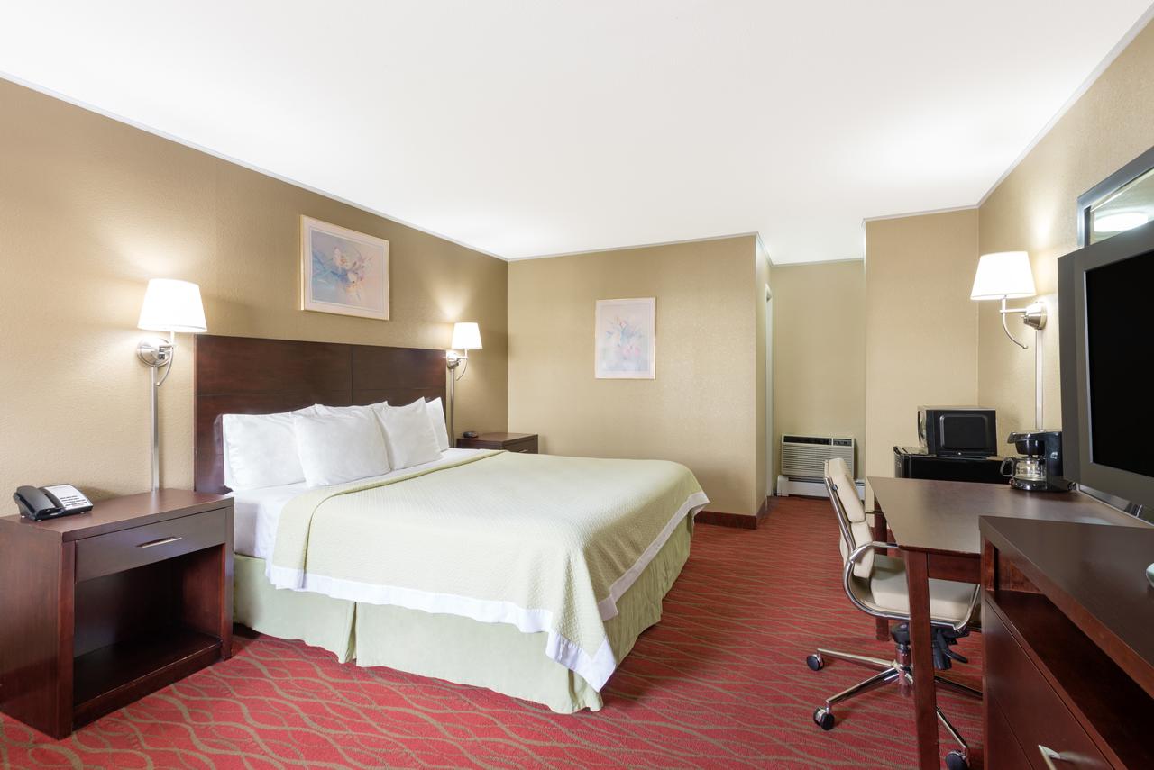 Days Inn By Wyndham Poughkeepsie - thumb 34