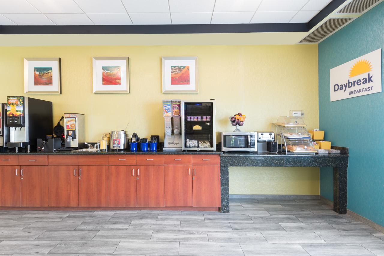 Days Inn By Wyndham Poughkeepsie - thumb 7