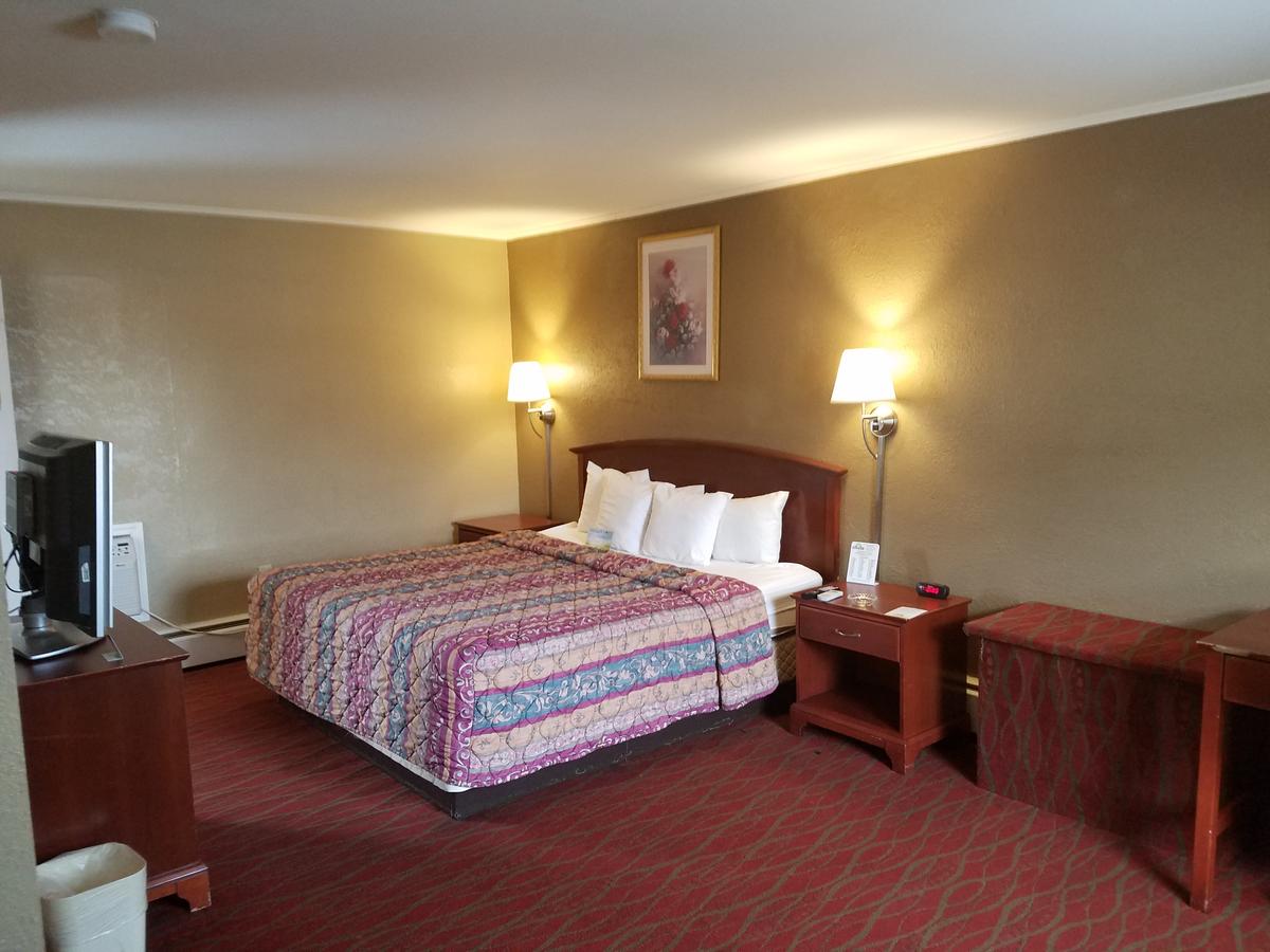 Days Inn By Wyndham Poughkeepsie - thumb 43