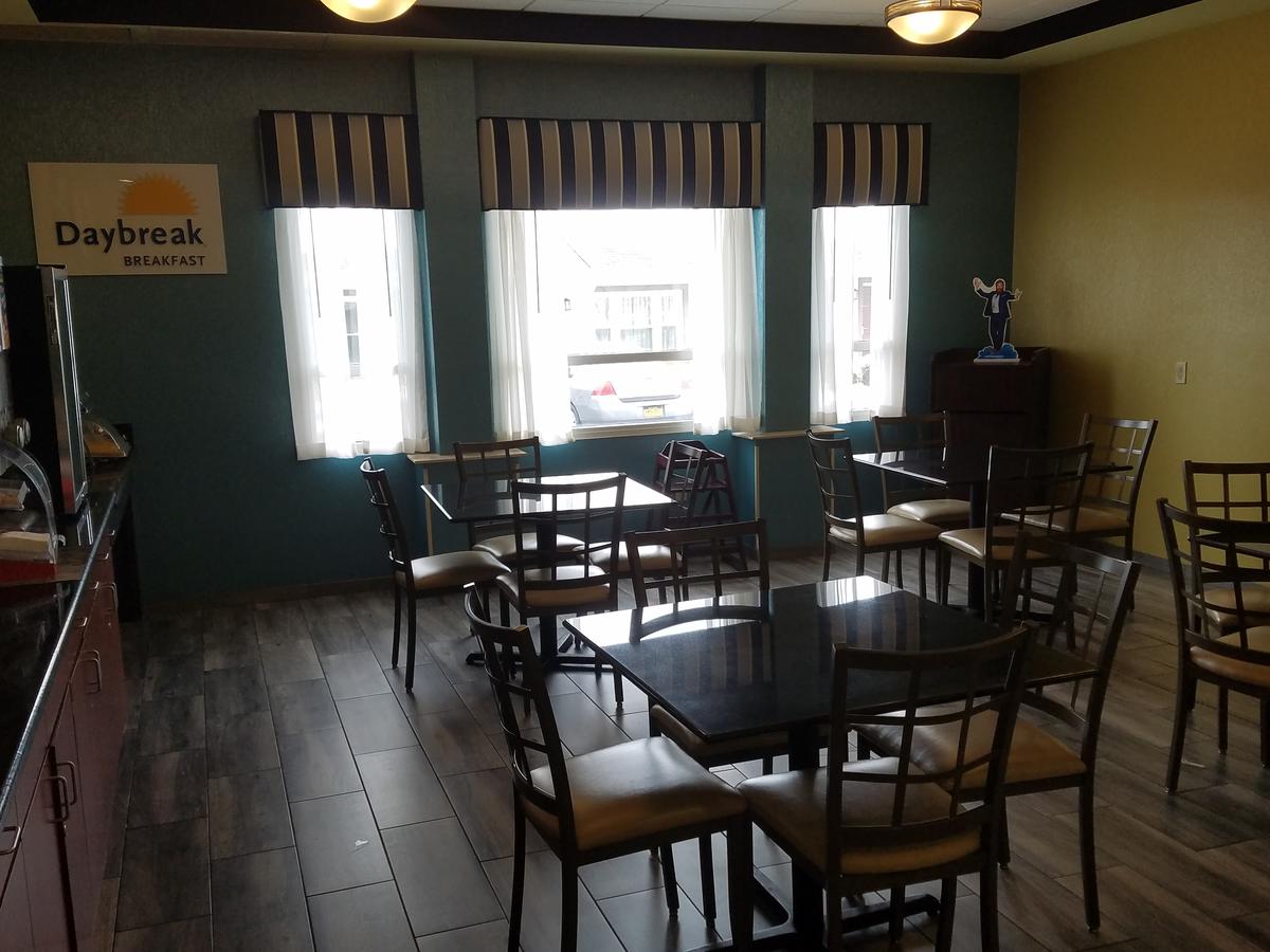 Days Inn By Wyndham Poughkeepsie - thumb 10