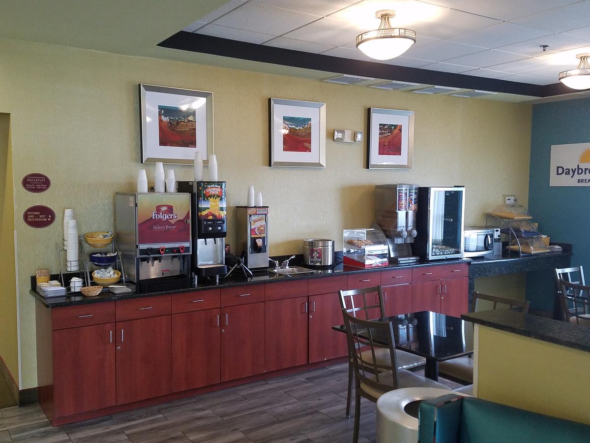Days Inn By Wyndham Poughkeepsie - thumb 8