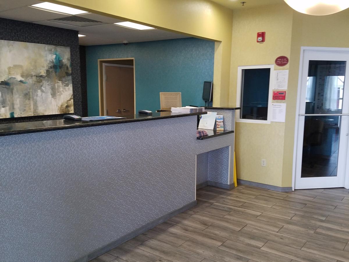 Days Inn By Wyndham Poughkeepsie - thumb 5