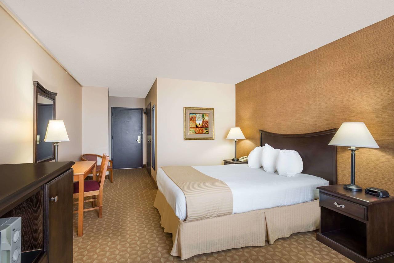 Ramada By Wyndham Watertown - thumb 11