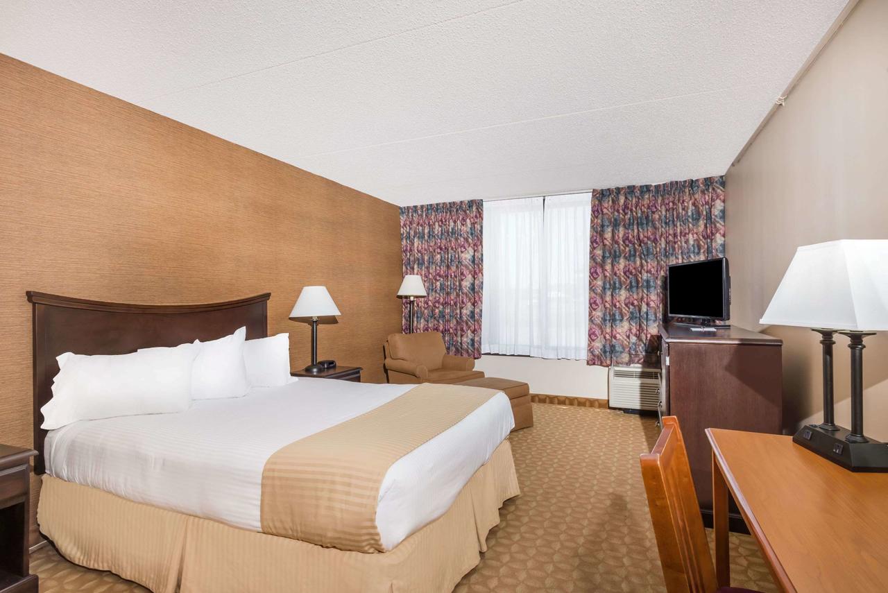Ramada By Wyndham Watertown - thumb 36