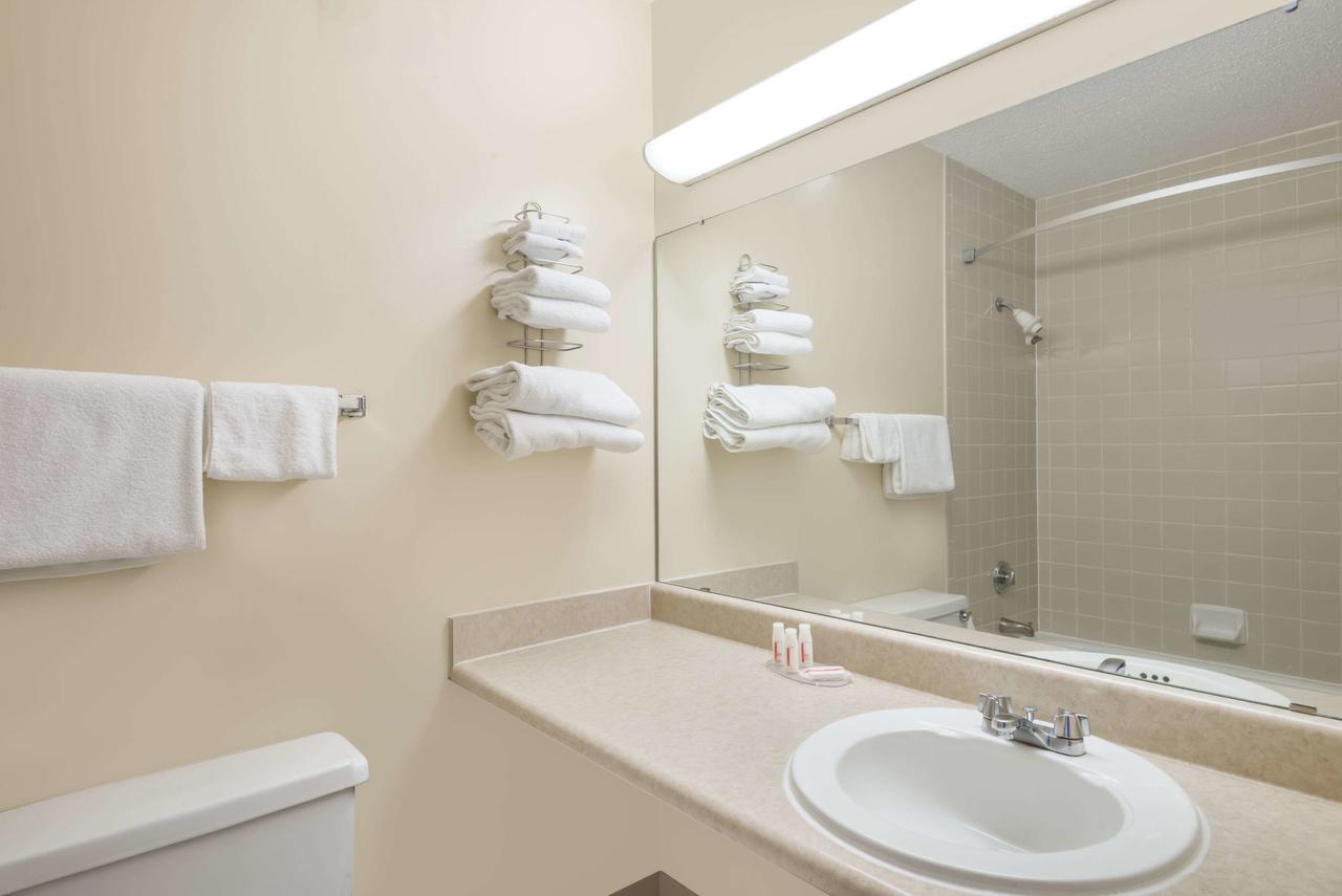 Ramada By Wyndham Watertown - thumb 29