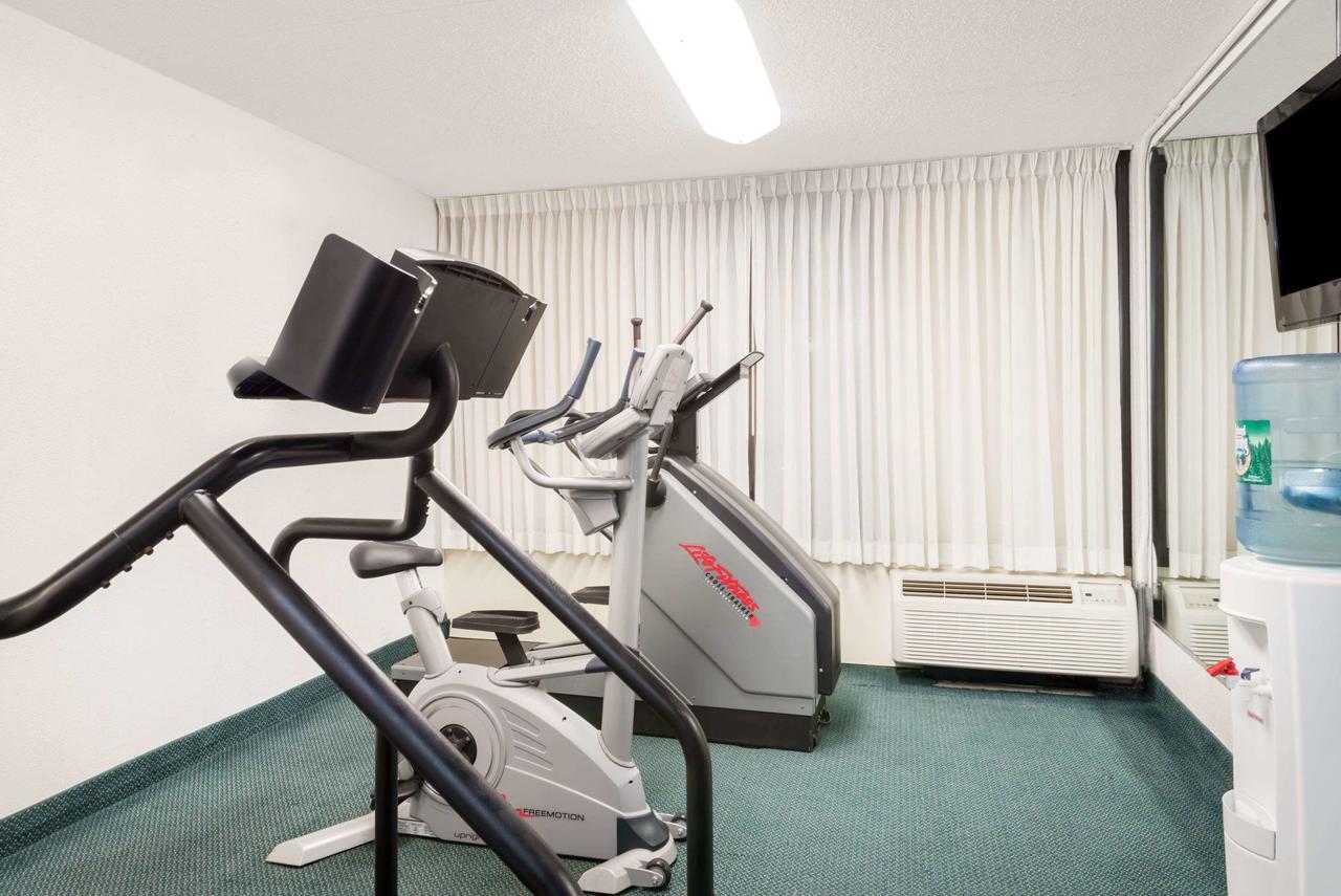 Ramada By Wyndham Watertown - thumb 27