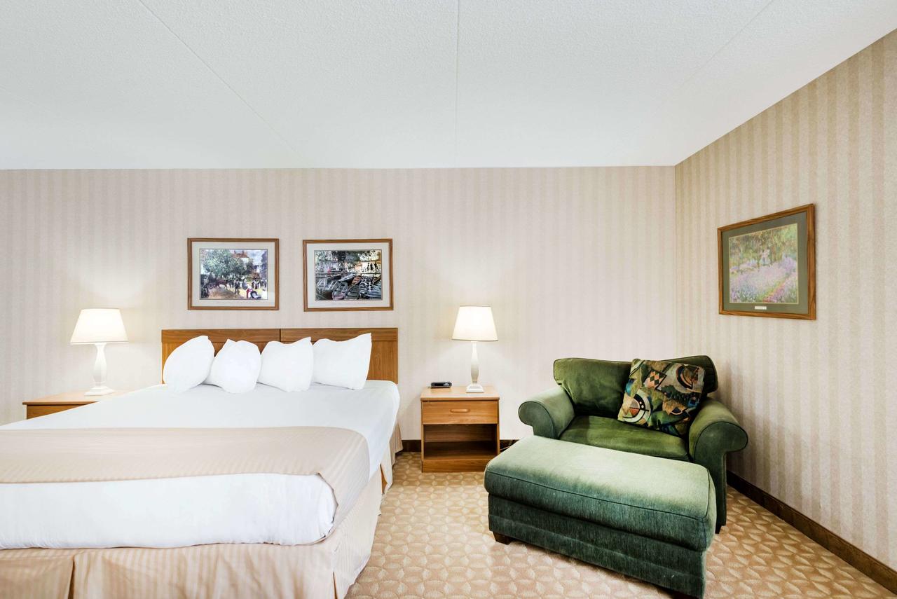 Ramada By Wyndham Watertown - thumb 24