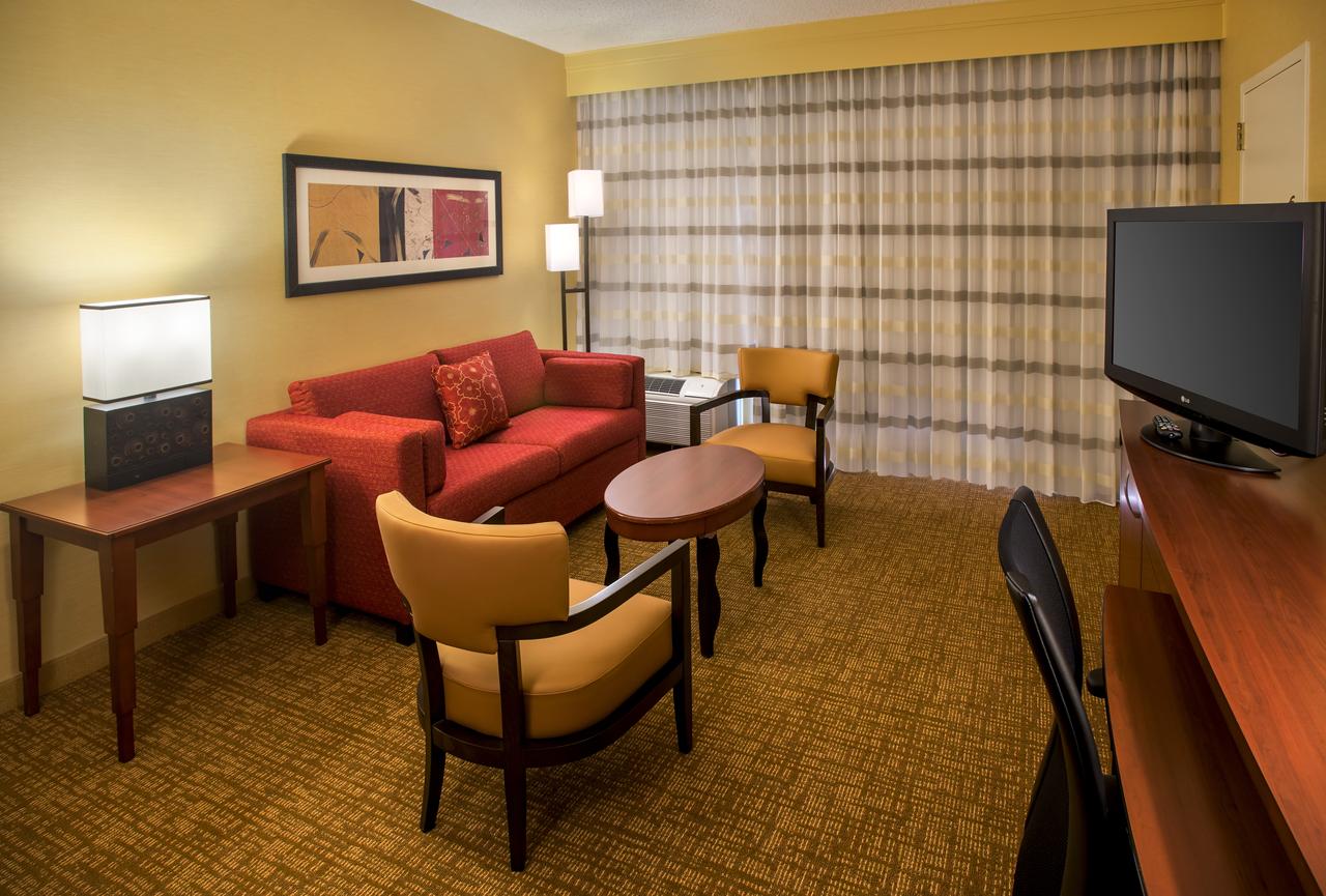 Courtyard By Marriott Poughkeepsie - thumb 4