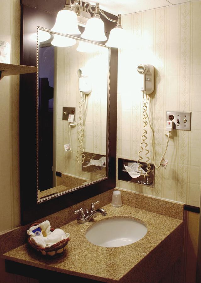 Travelodge By Wyndham Watertown - thumb 15