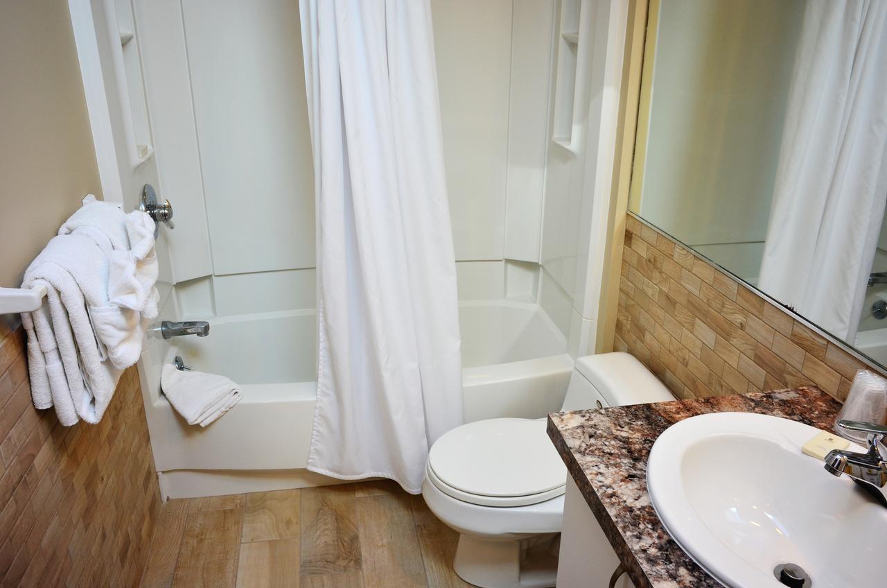 Skaneateles Suites Boutique Hotel - thumb 20