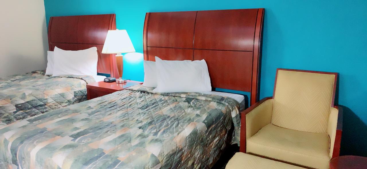 Home-Towne Suites - thumb 6