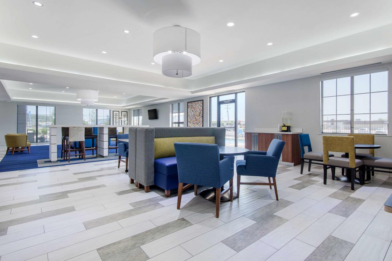 Comfort Inn & Suites Tulsa Catoosa - thumb 11