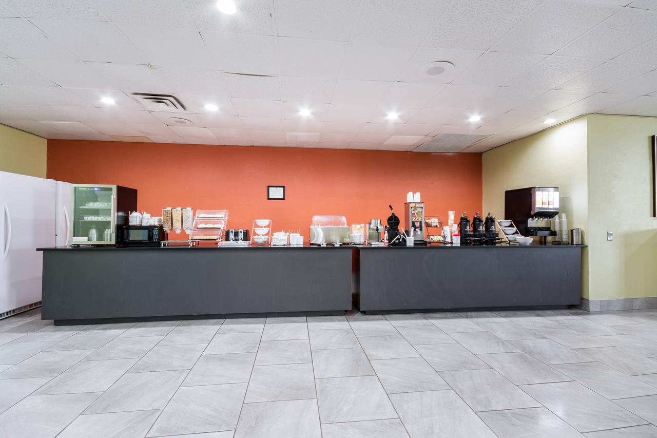 Clarion Inn & Suites Convention Center Near Bricktown - thumb 4