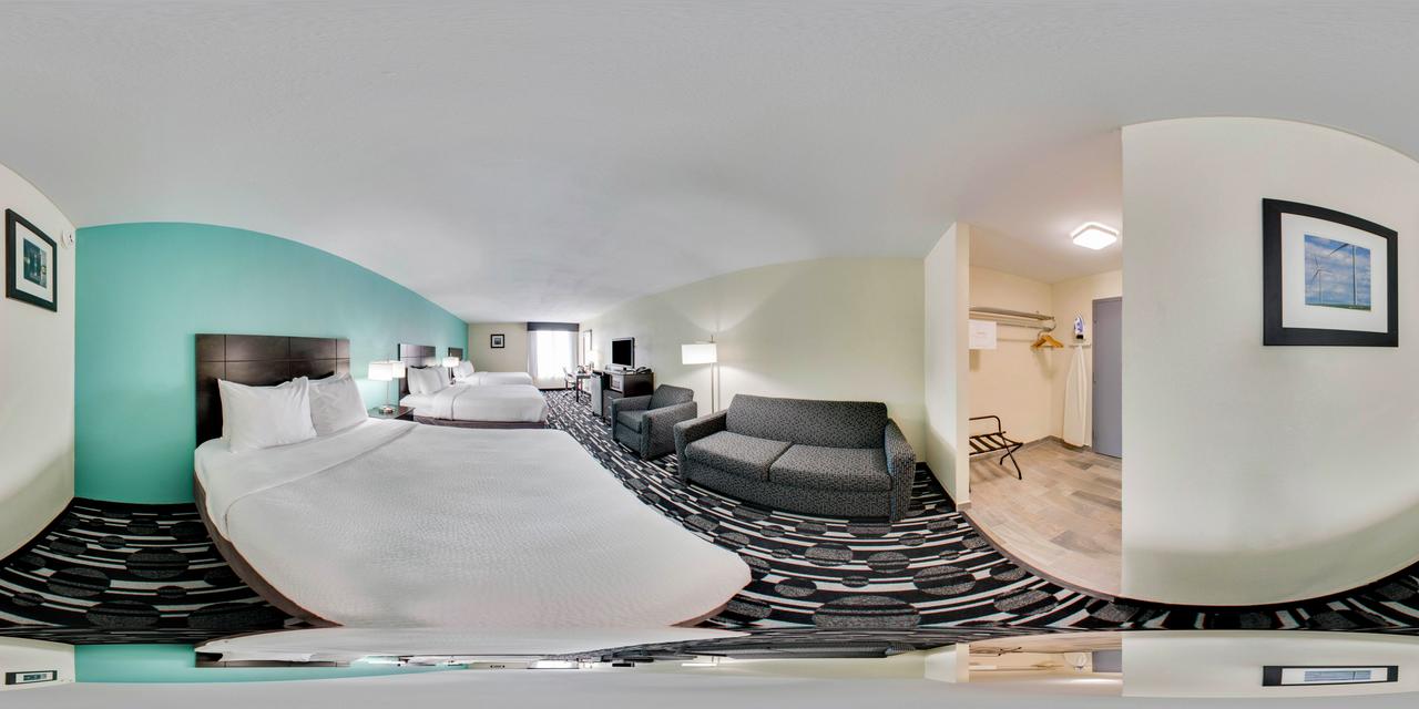 Clarion Inn & Suites Convention Center Near Bricktown - thumb 26