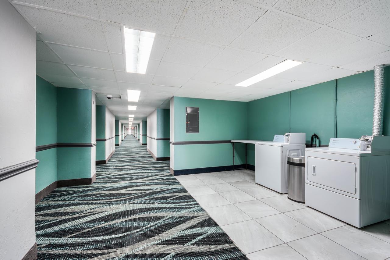 Clarion Inn & Suites Convention Center Near Bricktown - thumb 15