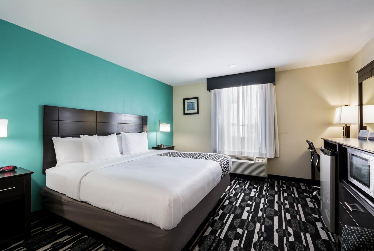 Clarion Inn & Suites Convention Center Near Bricktown - thumb 3