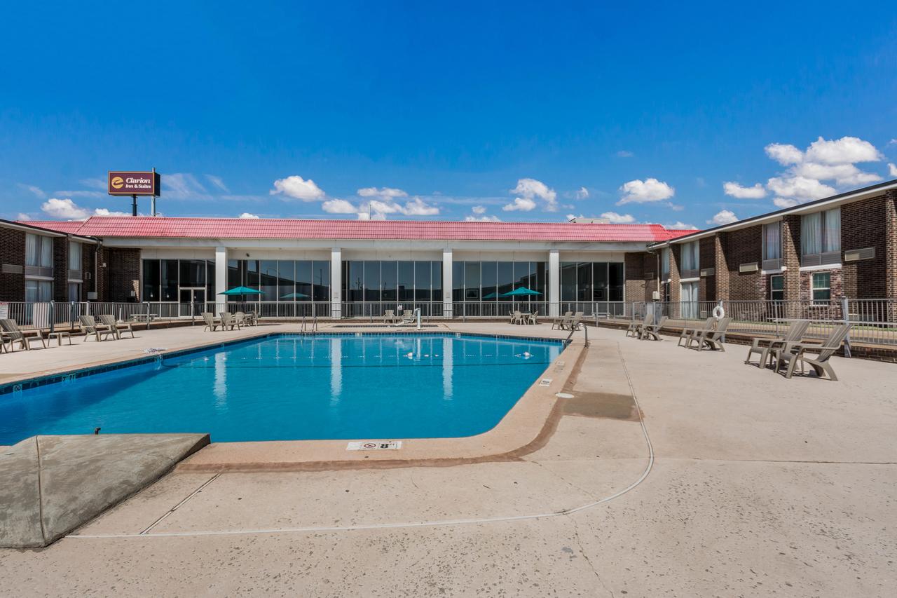 Clarion Inn & Suites Convention Center Near Bricktown - thumb 11