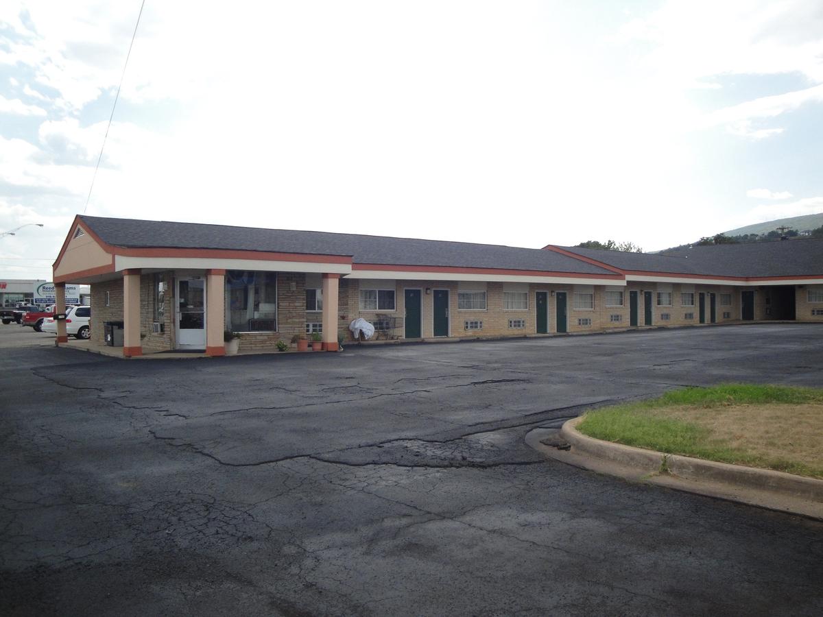 Poteau Inn - thumb 1