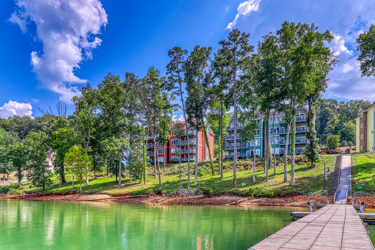 Yacht Club Cabana - thumb 29