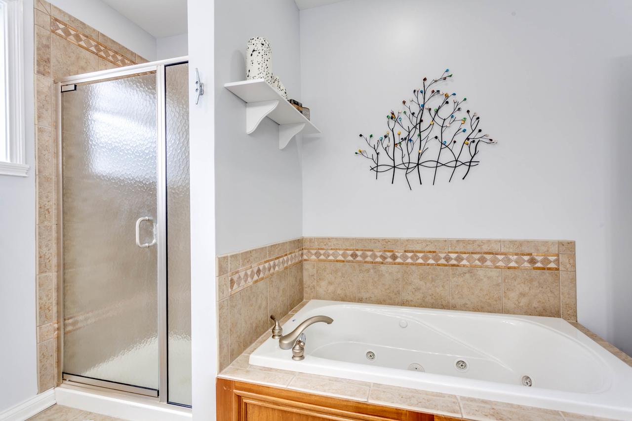 Yacht Club Cabana - thumb 16