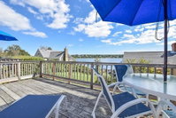 421 - Top Deck Accommodation Massachusetts